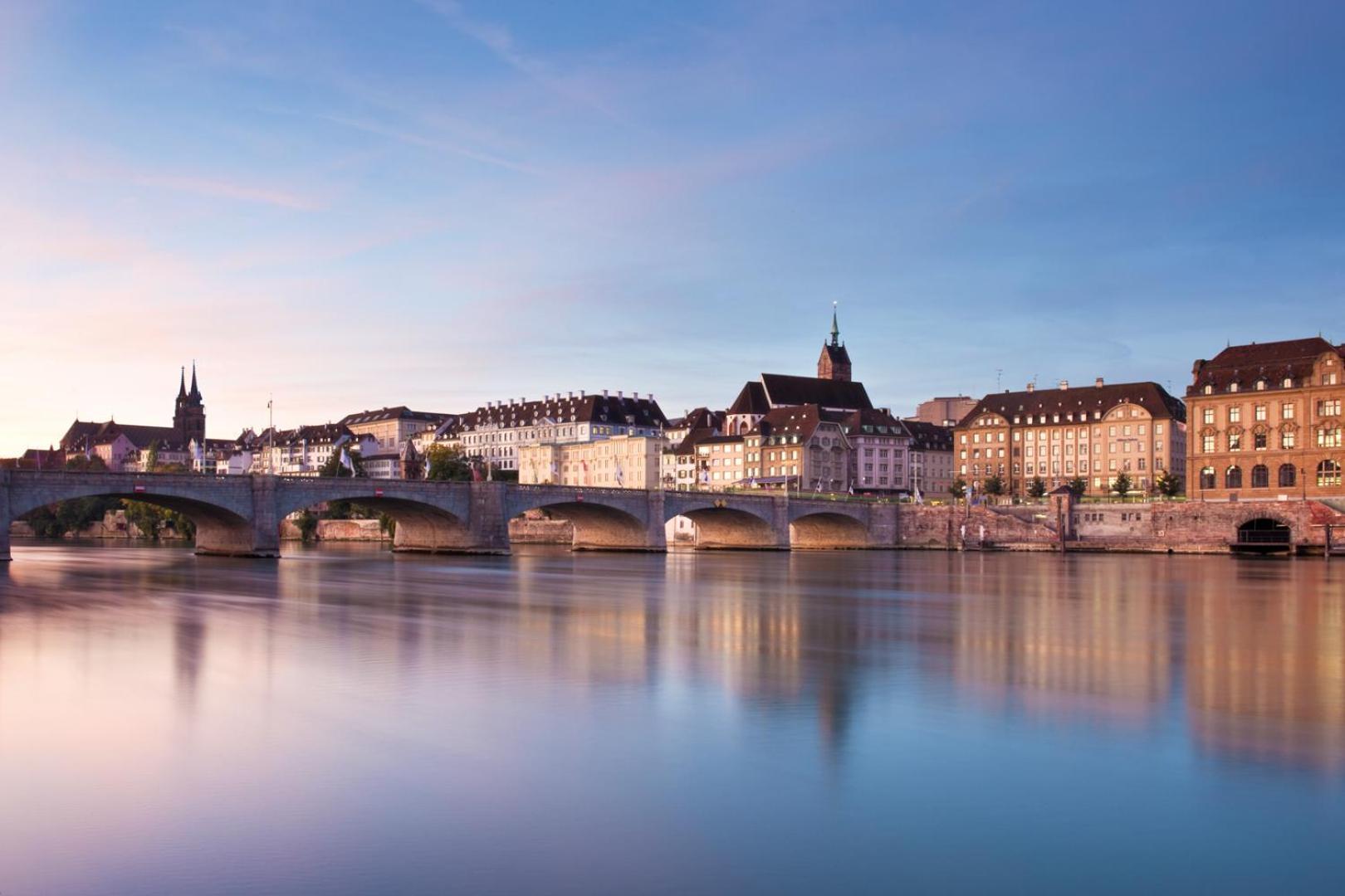 Apartment Special Einstein I Basel, Messe Kleinbasel 10-star Basel