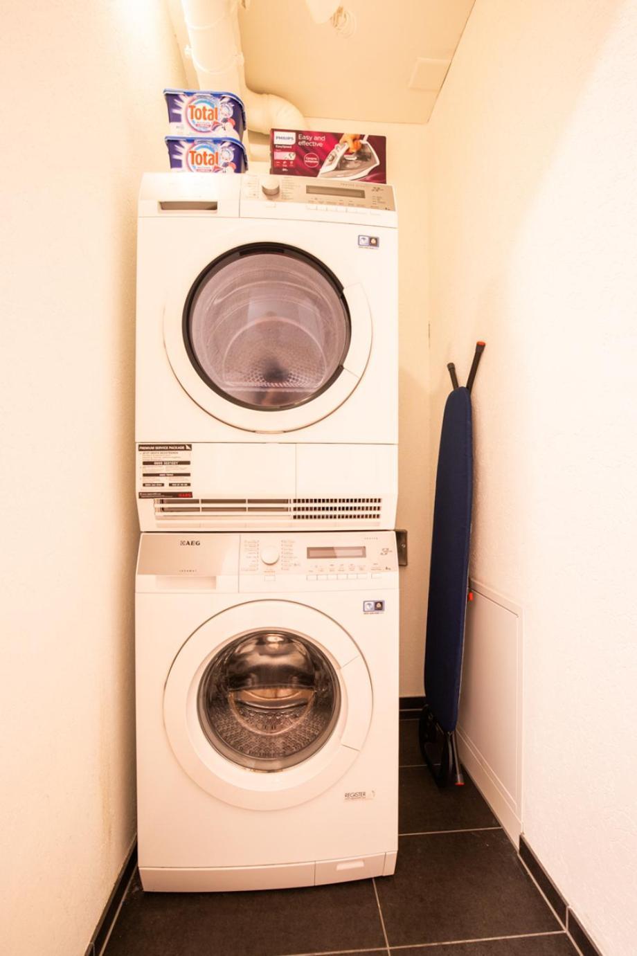 Apartment Special Einstein I Basel, Messe Kleinbasel 10-star *